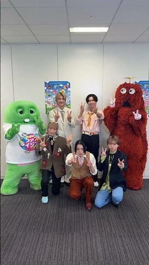 Friends with SUPER★DRAGON's Raku, Hayate, Kazuya, Hyoma, and Reo✌️Thanks for dancing with me! #SU...
