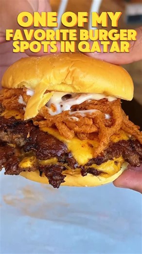 Dr. Muhammed Aflahe Iqbal | Qatar Food hunt on Instagram: "I have said this before, ill say it again, @pickl.qatar beef burgers are EPICCCC 🔥❤️ I usually go for the Jeff burger, double patty, cheese, fried onions in potato buns, really really good and meaty!! Lost count of the times i had it. (Qr44 for sandwich) If you like a but more saucy dripping kind of burger, try the buffalo cheese burger using buffalo sauce (Qr44 for sandwich) Not a huge fan of Chicken burgers, i need my burgers with bee