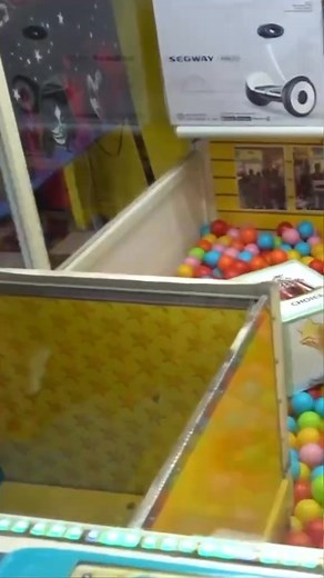 1.6K views | This giant crane game had a tv, xbox, ps4, and more!  #clawmachine #arcade #cr #arcadewarrior #arcadegame | Nasir Sweeney | Facebook