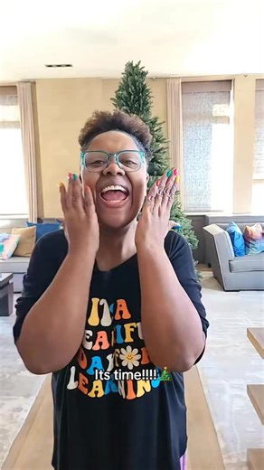 Cheryl Porter Vocal Coach on Instagram: "Was the dress too much? 😂This holiday don’t be afraid to take up SPACE whether you’re singing in your living room or dancing down the street in bells and sneakers YOU were born to shine! 🌟 Let joy be LOUD this Christmas Eve and your light even BRIGHTER!!🌟💖 Only a little time left to join my BIGGEST Christmas sale before it ends!! 🎁⏳ Go to cherylportermethod.com and let’s go into the holidays BOLDLY!!❤️💚🎶 #merrychristmaseve #vocalcoach #christmas #h