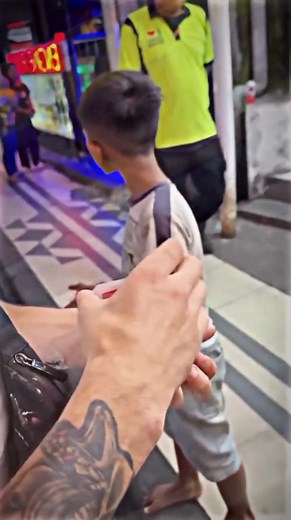 Mind-Blowing Magic Tricks from Indonesia