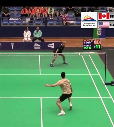Fast And Powerful Attack Brian Yang vs Garret Tan #badminton#sports #羽毛球 #shorts #badmintonlovers