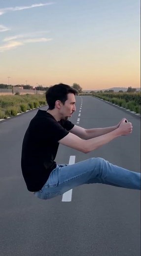 Gabby si è comprato la nuova tesla modello INVISIBILE