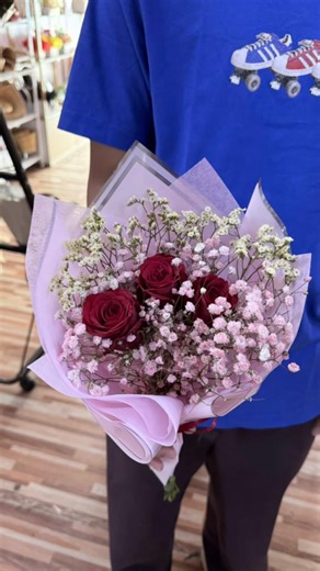 𝙎𝙐𝙍𝙋𝙍𝙄𝙎𝙀 𝘿𝙀𝙇𝙄𝙑𝙀𝙍𝙔 𝙏𝙀𝙍𝙐𝙎 𝙎𝘼𝙈𝙋𝘼𝙄 𝙆𝙀 PENERIMA ‼️👍 ‼️LAST MINIT ORDER‼️ ‼️Bouquet Belon‼️‼️ ‼️Bajet & Harga Mampu Milik‼️ JOM booking slot sekarang😘😘 http://www.wasap.my/ 60149294225/hisurpriseseremban 🎀Hadiah Untuk Kekasih Hati 🎀Hadiah Untuk Mak Ayah 🎀Hadiah Untuk Anak-anak Semua pun boleh lah... . Available di SEREMBAN /SELANGOR DAN KL #surprisedeliverysendayan #bouquetchocseremban #anniversarygift #surprisedeliverysikamat #kedaibungaseremban