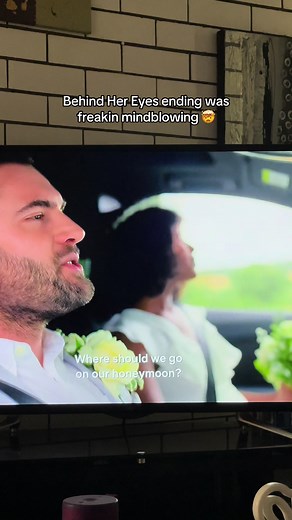 Mind-Blowing Plot Twist in 'Behind Her Eyes' Explained