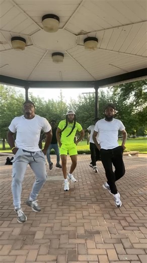 Terry Wedington on Instagram: "Happy Friday ! 😂🔥 #baltimoreclub #bmoreclub #baltimore #tsuterry #footwork"