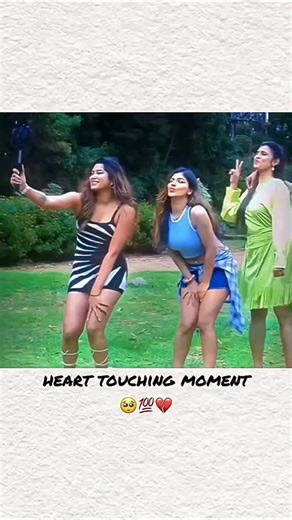 Love Status PM on Instagram: "🇯🇵 जापान अब लोगों के कदमों से बिजली बना रहा है ⚡ वहाँ की सड़कों और मेट्रो स्टेशनों पर ऐसे स्पेशल टाइल्स लगाए गए हैं जो हर कदम को ऊर्जा में बदल देती हैं 💡 जब कोई उन पर चलता है, तो उसके वजन और मूवमेंट से टाइल्स पर दबाव पड़ता है, ये टाइल्स हल्का झुकती हैं और अंदर मौजूद पायज़ोइलेक्ट्रिक मटेरियल उस दबाव को बिजली में बदल देता है ⚙️ हर कदम से थोड़ी-थोड़ी बिजली बनती है, लेकिन जब लाखों लोग एक दिन में चलते हैं, तो वही बिजली मिलकर LED लाइट्स, डिजिटल स्क्रीन और सेंसर तक को च