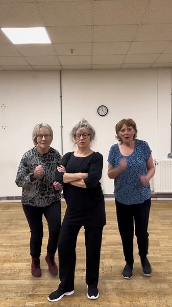 VICE @Rizzle Kicks 🎳 ⚡️ #DECODANCE #rizzlekicks #dance #fyp