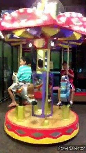 2006 Classic Carousel Kiddie Ride (2014 video, now gone, first Youtube short!)