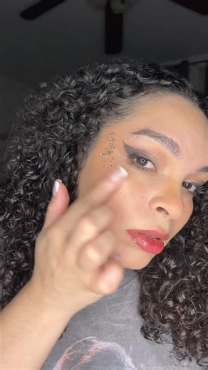 Glowwww ✨ Dazzling Duo Glitters! Obsessed 😍 💖 #giftedbylagirl @lagirlcosmetics