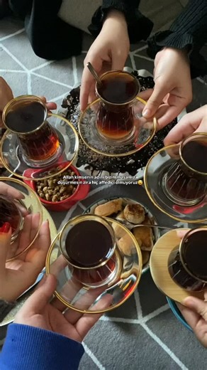 kader çapa 🤍 on Instagram: "Aynen kanka diyetteyiz 😅 #keşfet #çay #videogames #tutorial #fypppppppppppppppppppppppppppppppppppppppppppppppppppppppppppppppppppppp"