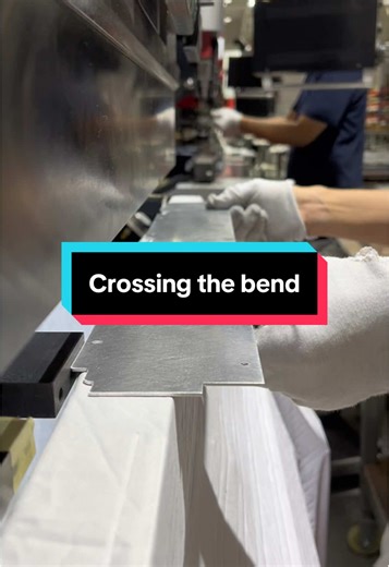 Follow me to get the most satisfactory metal custom processing service#sheetmetalfabrication #factory #metalfabrication #custommetal #custommetal #sheetmetal #metal #fabrication #stainlesssteelfabrication #metaltiktok #bending