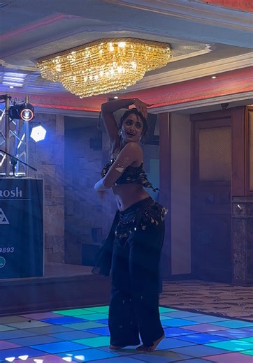 Omg Habibi on fire 🔥❤️‍🔥🥺 @Evi--Ithora💚💨 @Brian Gunawardena @COLOMBO MODEL ACADEMY @Charith Gunasekara #dance #bellydance #flypシ #viral #music