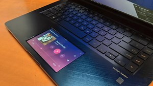 【有片睇】Touch Screen 代 Touch Pad？ 華碩推雙熒幕手提電腦 - unwire.hk 香港