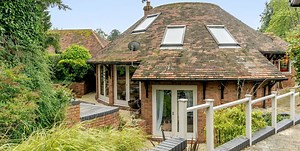 Peek inside this award-winning round house for sale in Berkshire