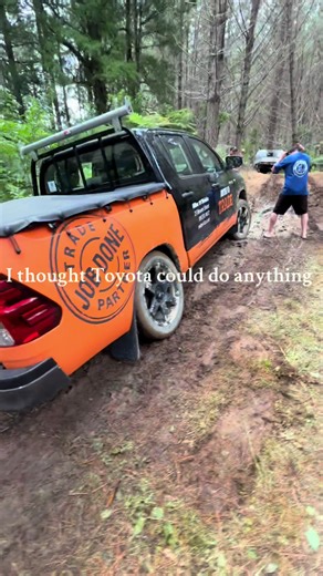 Two weel drive 🤦‍♂️ #toyotahilux#stuck#fyp#viral | Toyota