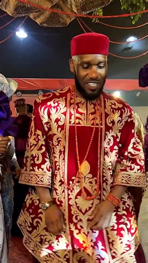 Segun Johnson | Performing artiste on Instagram: "Guest performance for @official_jj10 LEG OVER DANCE SIGNATURE at his daughter’s wedding reception #theldchapter #isegunjohnson #bellanaijweddings #igboweddings #jayjayokocha"