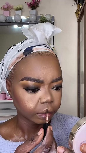 HOW TO CREATE RED/DARK BOLD LIPS 👄 #makeupartist #makeuplover #makeupideas #makeuptutorial #makeuplooks #lips #lipstick #lipsticks #Ireland #Dublin #Beauty #reelsfbpage #reelsviralシ #reelsoftheday | Naomi Plusglam