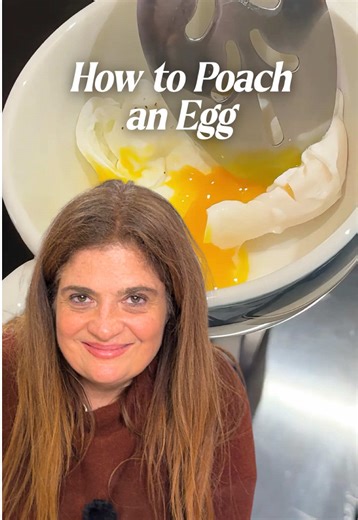 6 Easy Ways to Poach Eggs Without the ick