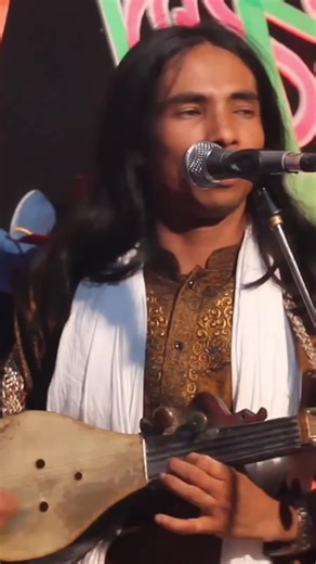 Traditional Lute Performance in Vibrant Setting