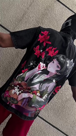 Poisoned by romance energy 🌿 Maomao x Jinshi drip turns this washed tee into soft-core anime street legend vibes. #viral #apothecarydiaries #animecouplefit #streetweardrip #mangastyle