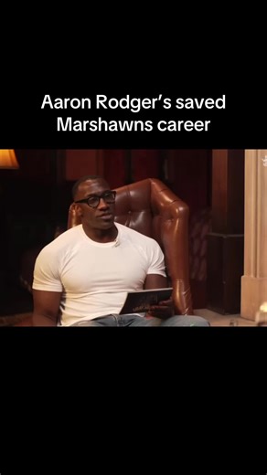 Daily football (@needcollegefunds)’s video of marshawn lynch