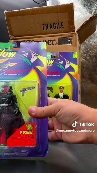 Unboxing Kenner The Shadow Toys from 1994