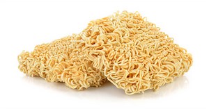 The Facts About Eating Uncooked Instant Noodles & Its Consequences