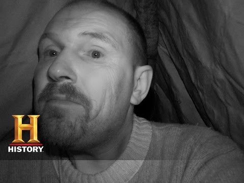 Alone: A Bear Charges at Wayne (S1, E3) | History