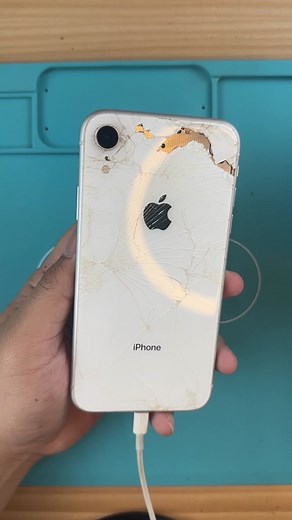 Penanganan Dead Pixel dan Layar Retak iPhone XR - ifixied