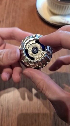 Những điểm đặc biệt của con quay beyblade metal 4D diablo nemesis V1