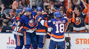 Islanders beat Bruins, advance to third round of Stanley Cup Playoffs