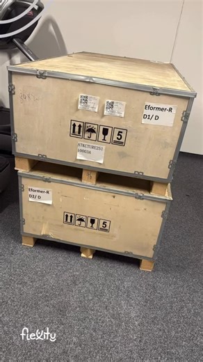 🆕 Nový prírastok v našej Reformer rodine! Predstavujeme vám Moveline Proformer – multifunkčný stroj inšpirovaný Pilates Reformerom, ktorý si získava srdcia milovníkov low impact full-body tréningov po celom svete. Tento nový trend zo sveta pohybu si teraz môžete vyskúšať aj na Slovensku – v spolupráci s našimi kamošmi z @efectfit_karlova_ves. Moveline Proformer už nájdete aj v našej ponuke – aktuálna doba dodania: 4–5 mesiacov. 🧠 A áno, pripravujeme aj špeciálne školenie – sledujte nás, čoskor