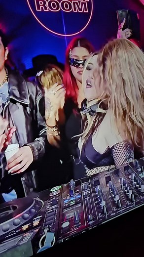 Ultimate DJ Fails at Boiler Room Event