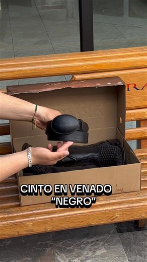 Realiza tu pedido🔥 🤠🇲🇽🇺🇸🇨🇦https://wa.me/message/4OPHH24CIG77D1 PÁGINA WEB:https://botasdeoro.store/ COTIZA AQUÍ ✅ haz tus pedidos envíos 📦 a todo mexico 🇲🇽 , Estados Unidos 🇺🇸 y Canadá 🇨🇦 cotiza envíos seguros y garantizados de León Guanajuato ✅ 📲 ‪ 52 477 199 03 77 BOTAS DE ORO JONATHAN LEDEZMA | Las Botas de Oro