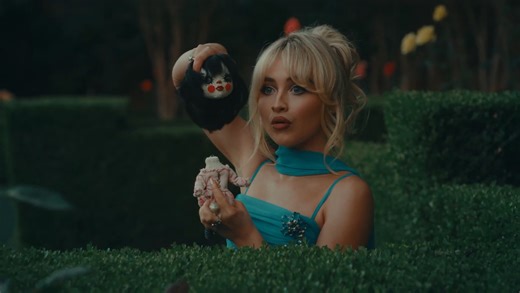 Sabrina Carpenter「Taste」(Official Video)