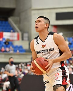 Despite heartbreaking loss.. Thirdy Ravena scored 26 pts 9 reb 5 ast 🔥 #bleague #basketball 三遠ネオフェニックス/San-En Neophoenix | B.LEAGUE（Japan Professional Basketball League）