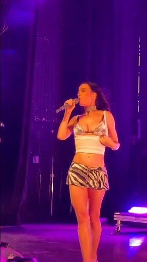 Katy Perry - Last Friday Night 😜 | Lyrics