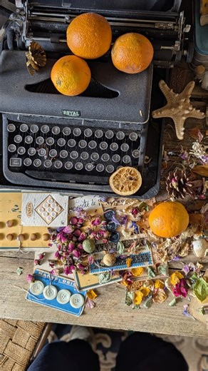 Java Bere - Artist & Writer on Instagram: "Some days are simply not for To Do lists being ticked off. Some days are for allowing the thoughts in and letting them percolate whilst doing stuff that seems unimportant. Like arranging oranges and finding convex mirrors in charity shops. 💛"