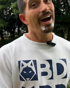 ¿Tienes un perro con problemas de comportamiento? ¿Tu perro no te obedece, no puedes sacarlo a pasear tranquilo o ladra sin parar? En Balance Dogs ayudamos a transformar perros reactivos y desobedientes en compañeros equilibrados y felices. Agéndate ahora a una consulta gratis y te decimos exactamente qué está pasando con tu perro y cómo solucionarlo. ¡Sin compromiso! | Balance dogs