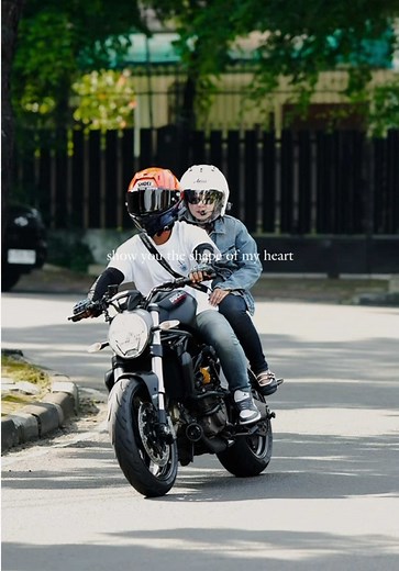 Exploring the Ducati Monster 696: A Cinematic Motorcycle Experience