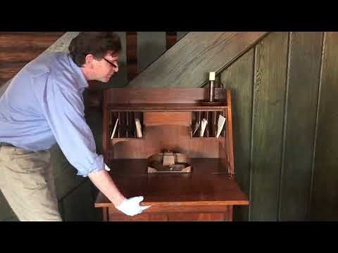 Objects in Focus: Gustav Stickley #550 Desk