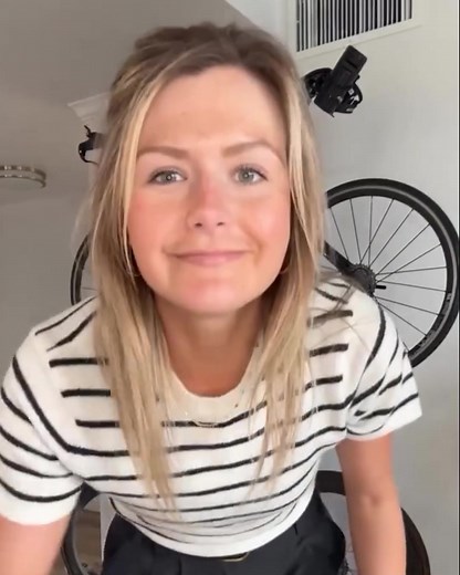 Te mostramos lo cómoda que es nuestra banda de frecuencia cardiaca HRM Fit, podrás bailar y practicar tu actividad preferida. Los clips HRM-Fit directamente en un sujetador deportivo, para que puedas moverte libremente. 🚴 ♀️ 🪩 #HRM #GarminEcuador #BandaDeFrecuenciaCardiaca #Skytec | Garmin Ecuador