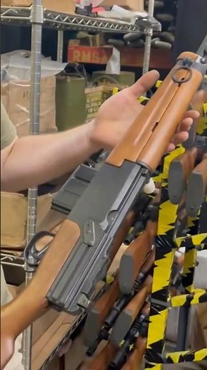 🇫🇷 A Close look at the MAS-49/56 at RTI #militarysurplus #royaltigerimports