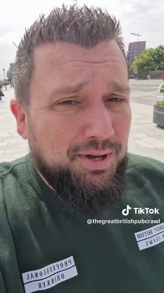 Exploring Liverpool: An Epic Pub Crawl Experience