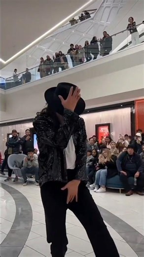 #MICHAEL Jackson - #Billie Jean live performance