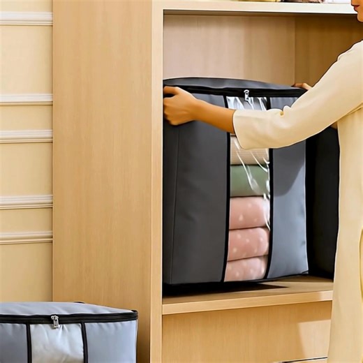 12K views · 33 reactions | Blanket / Cloth Bag Grey Pack Of 4 (8% Off) Keep your blankets and clothes neatly stored! Durable, spacious, and stylish, perfect for decluttering your home. 狀✨ #StorageBags #HomeOrganization #DeclutterSmart #idealancy | Idealancy | Facebook