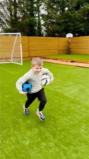 Running with more & more footballs…