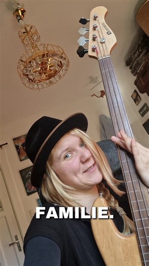 Upps ... #instrumente #bass #geige #ebass #musiker