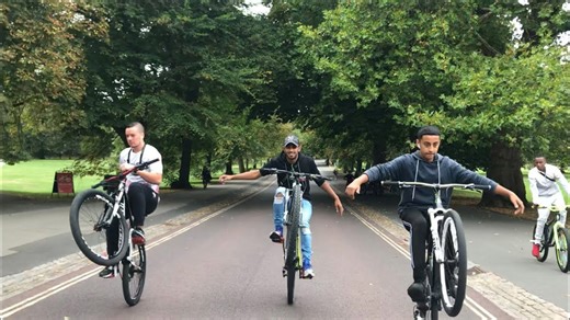 Intense no handed wheelie battle challenge